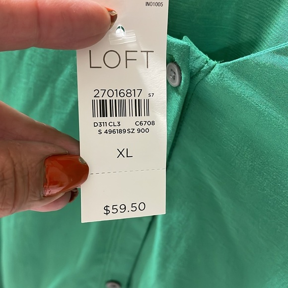 LOFT Kelly Green Blouse NEW w/ Tags - Picture 4 of 6